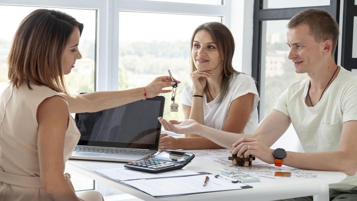 Почему без CRM для агентства недвижимости сделки начинают срываться без видимой причины